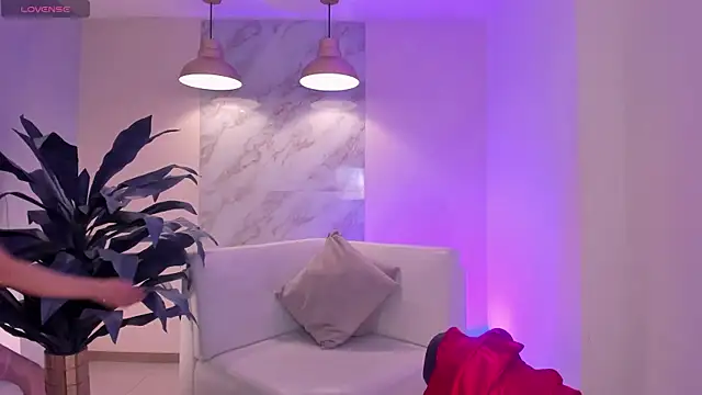 BeccaBaxter online show from November 6, 6:20 pm