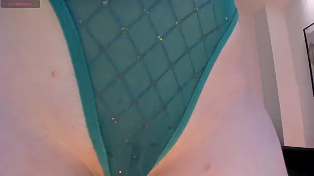 BeccaBaxter online show from November 13, 7:35 pm