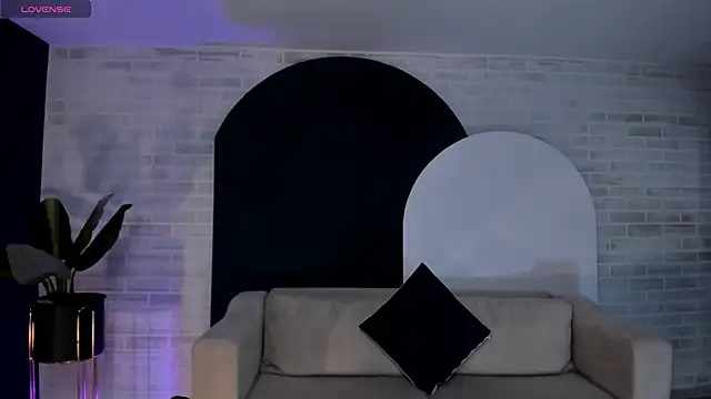 BeccaBaxter online show from February 21, 7:15 pm