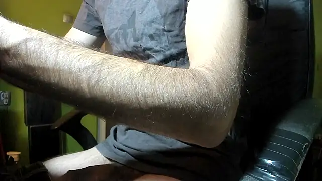 BigCumShoot online show from March 6, 6:43 am