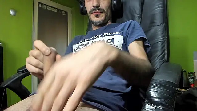 BigCumShoot online show from March 11, 5:35 am