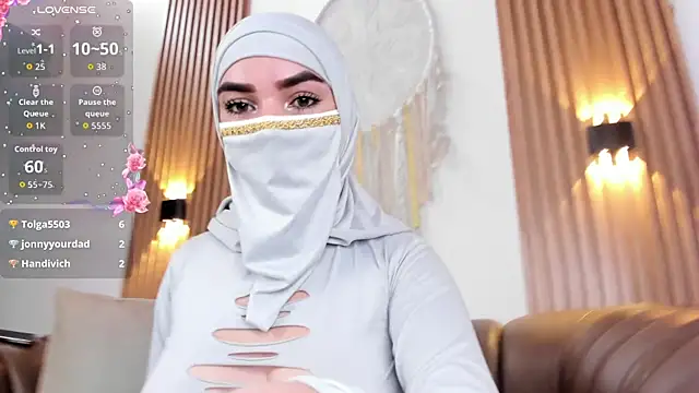 saleh issawi online show from October 8, 7:33 pm