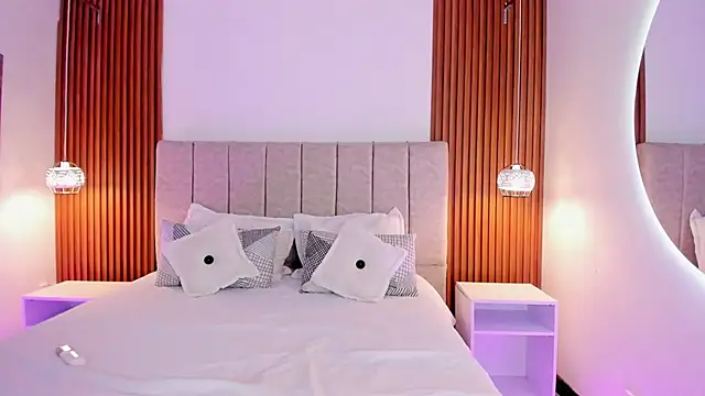 khloe-sweet online show from February 9, 12:20 pm