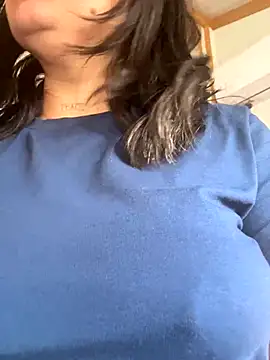 laarti online show from October 5, 11:30 am