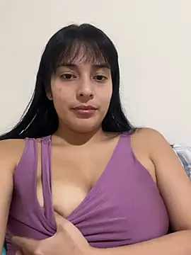 Snapshot of ariana_sweet87 chatting on February 19, 8:38 pm ariana sweet87 online show from February 19, 8:38 pm