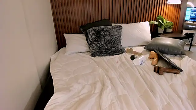  michel bbw online show from February 4, 5:10 am