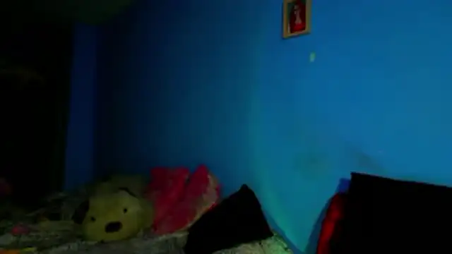 Snapshot of EstefyTabbo chatting on April 22, 6:53 pm EstefyTabbo online show from April 22, 6:53 pm