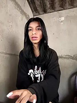 Ariell Kieran online show from February 8, 6:55 pm