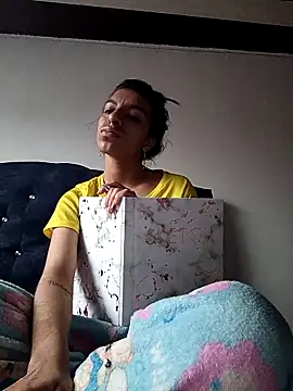 Ariell Kieran online show from February 17, 8:36 pm