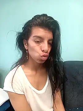 Ariell Kieran online show from October 21, 5:57 pm