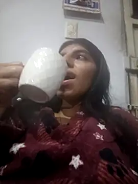 Ariell Kieran online show from April 8, 2:55 am