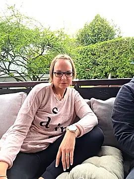 Fuxy-love69 online show from April 12, 1:49 pm