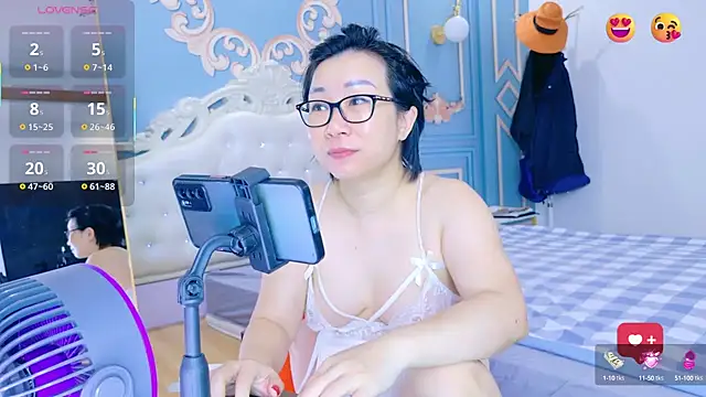 LucianaMe online show from September 24, 2:59 am