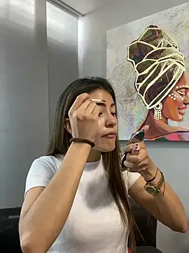 Andrea18 blonde online show from February 18, 2:27 pm