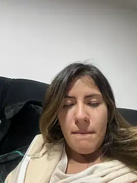 Andrea18 blonde online show from March 19, 2:59 am