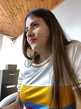 Andrea18 blonde online show from March 20, 8:40 pm