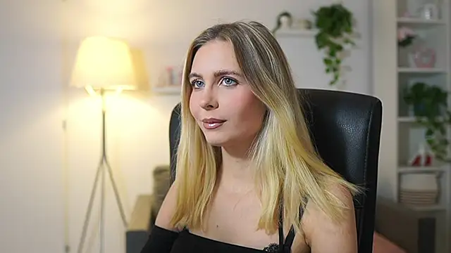 catecrago  online show from November 24, 1:55 pm