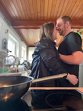 Snapshot of Lars-Lola chatting on March 4, 2:42 pm Lars-Lola online show from March 4, 2:42 pm