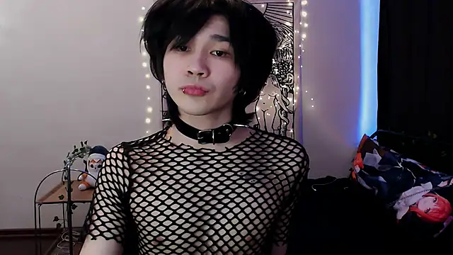 Snapshot of rennnuts chatting on March 20, 12:53 pm rennnuts online show from March 20, 12:53 pm