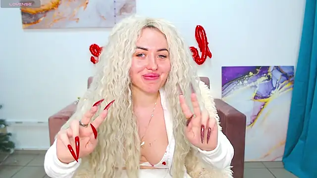 Snapshot of MissisCaty chatting on February 23, 10:20 pm MissisCaty online show from February 23, 10:20 pm