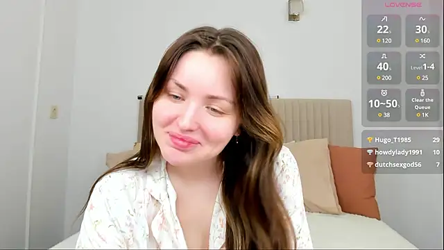 Snapshot of Lora_Rosee chatting on February 22, 9:01 am Lora Rosee online show from February 22, 9:01 am