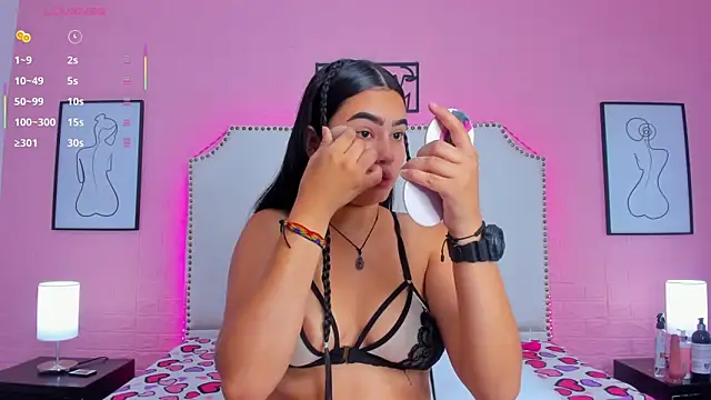  Emma whiitee  online show from September 20, 12:50 pm