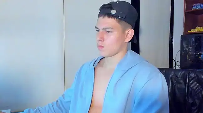 JamesCr  online show from February 15, 4:58 am