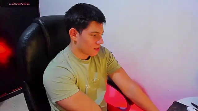 JamesCr  online show from March 19, 7:29 am