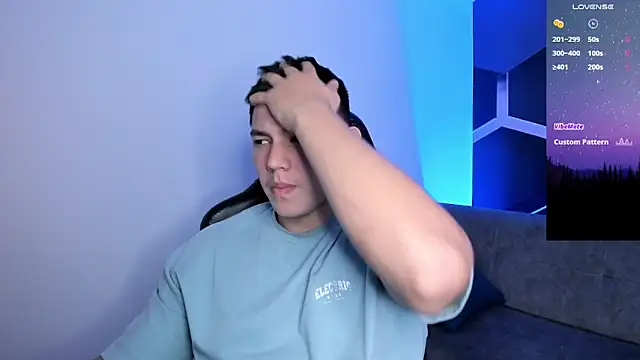 JamesCr  online show from January 14, 3:45 am