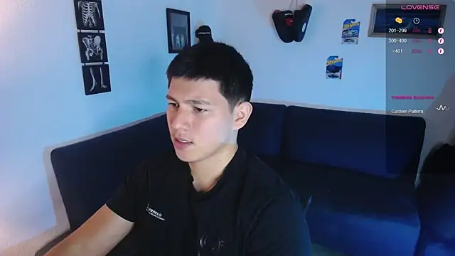 JamesCr  online show from March 24, 3:00 am