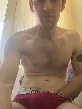 LynnAhNight online show from April 11, 5:34 am