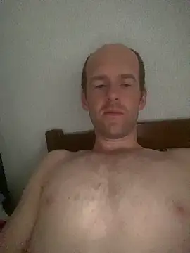 LynnAhNight online show from July 14, 5:34 am
