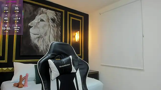 tiffanny doll  online show from March 14, 12:10 pm