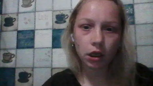 Snapshot of Anna_wey chatting on May 6, 6:46 pm Anna wey online show from May 6, 6:46 pm