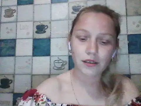 Snapshot of Anna_wey chatting on May 8, 6:57 pm Anna wey online show from May 8, 6:57 pm