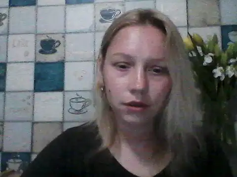 Snapshot of Anna_wey chatting on May 9, 6:46 pm Anna wey online show from May 9, 6:46 pm