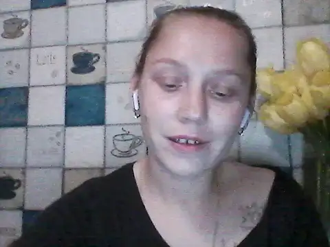 Snapshot of Anna_wey chatting on May 18, 7:09 pm Anna wey online show from May 18, 7:09 pm
