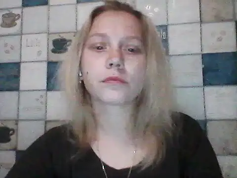 Snapshot of Anna_wey chatting on June 18, 7:18 pm Anna wey online show from June 18, 7:18 pm