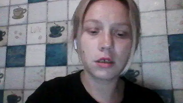 Snapshot of Anna_wey chatting on July 2, 7:09 pm Anna wey online show from July 2, 7:09 pm