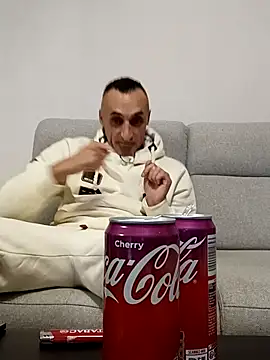 Snapshot of ANGELSANTAMARIA- chatting on October 2, 10:06 pm ANGELSANTAMARIA- online show from October 2, 10:06 pm