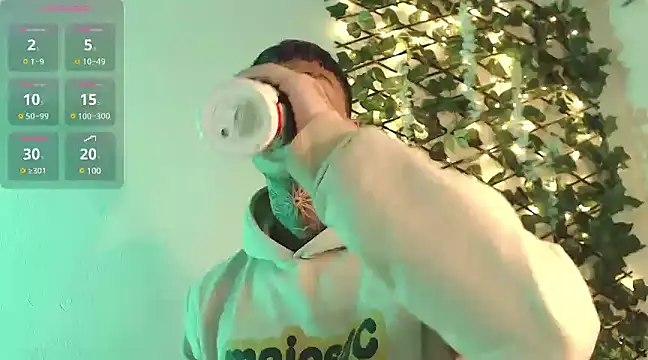 7 Saturno 7 online show from February 6, 10:15 am