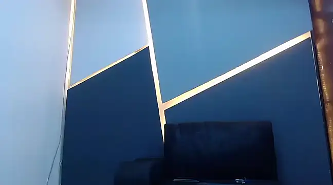 Snapshot of HotDirty_Couple chatting on February 14, 3:54 am HotDirty Couple online show from February 14, 3:54 am