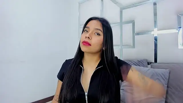 ZoeWan69 online show from March 8, 8:25 pm