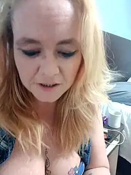 CutiepieMandii143 online show from February 25, 7:36 pm