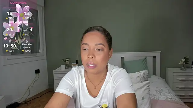 Izadi 7 online show from October 2, 7:54 pm