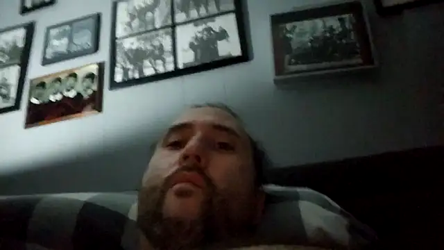 Snapshot of maddy060606 chatting on September 25, 10:13 pm maddy060606 online show from September 25, 10:13 pm