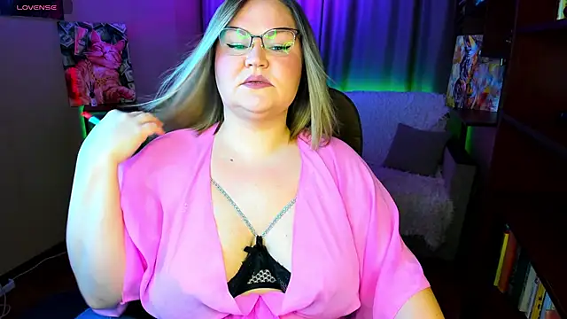 Vivien  wet online show from January 18, 12:58 am