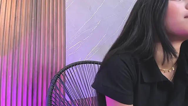 ariana jhonson1 online show from February 28, 12:31 pm