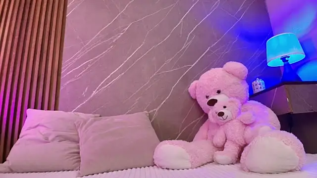 ariana jhonson1 online show from January 15, 12:10 pm