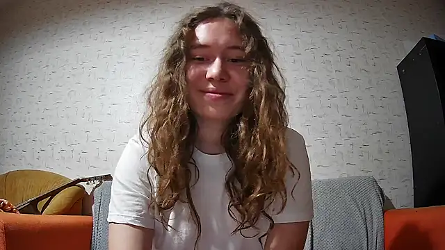 girliemilk online show from September 16, 5:58 pm